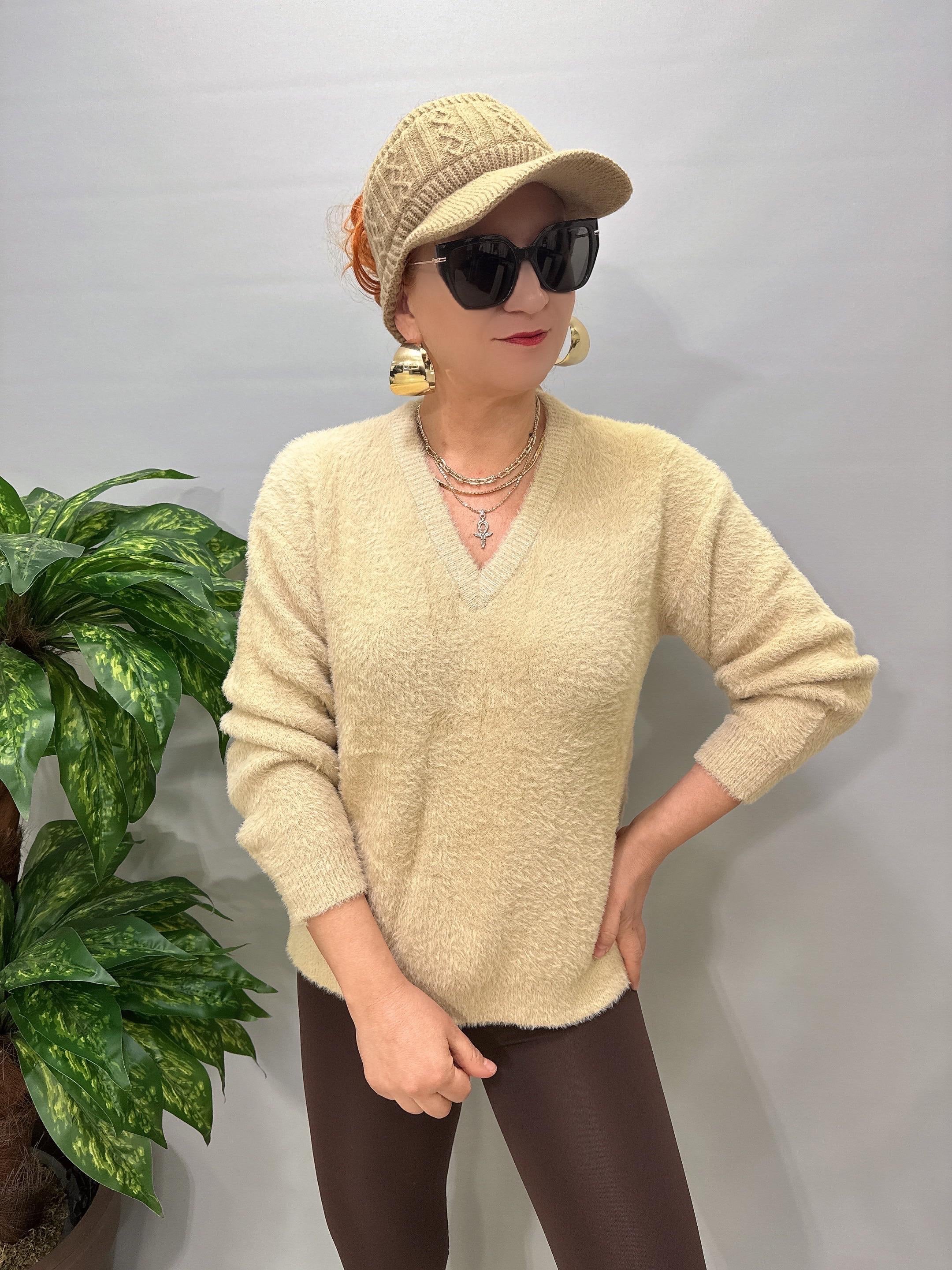 2126 V Yaka Sakal Triko Taş