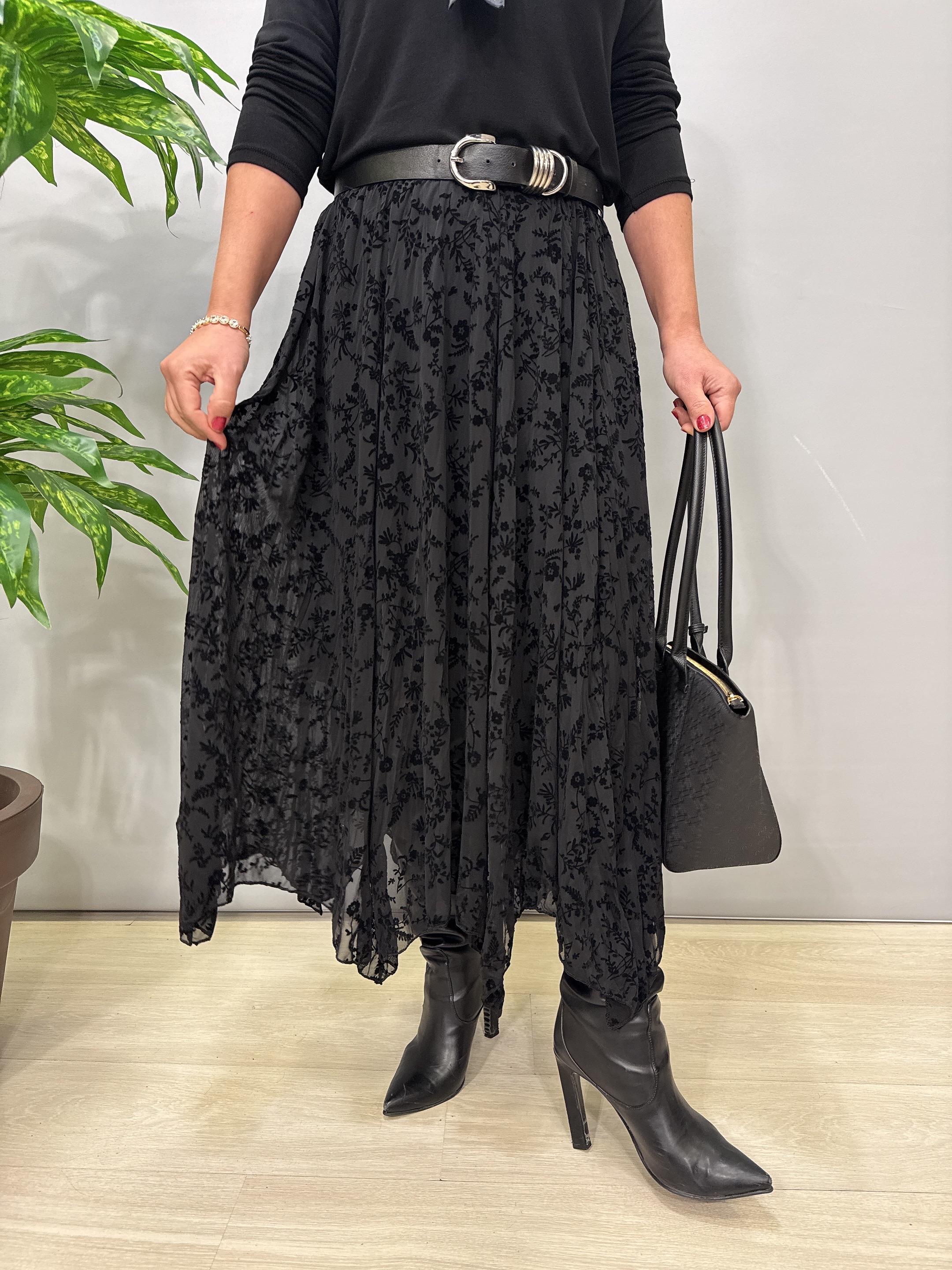 2188 Flok Kabartmalı Tül etek Siyah