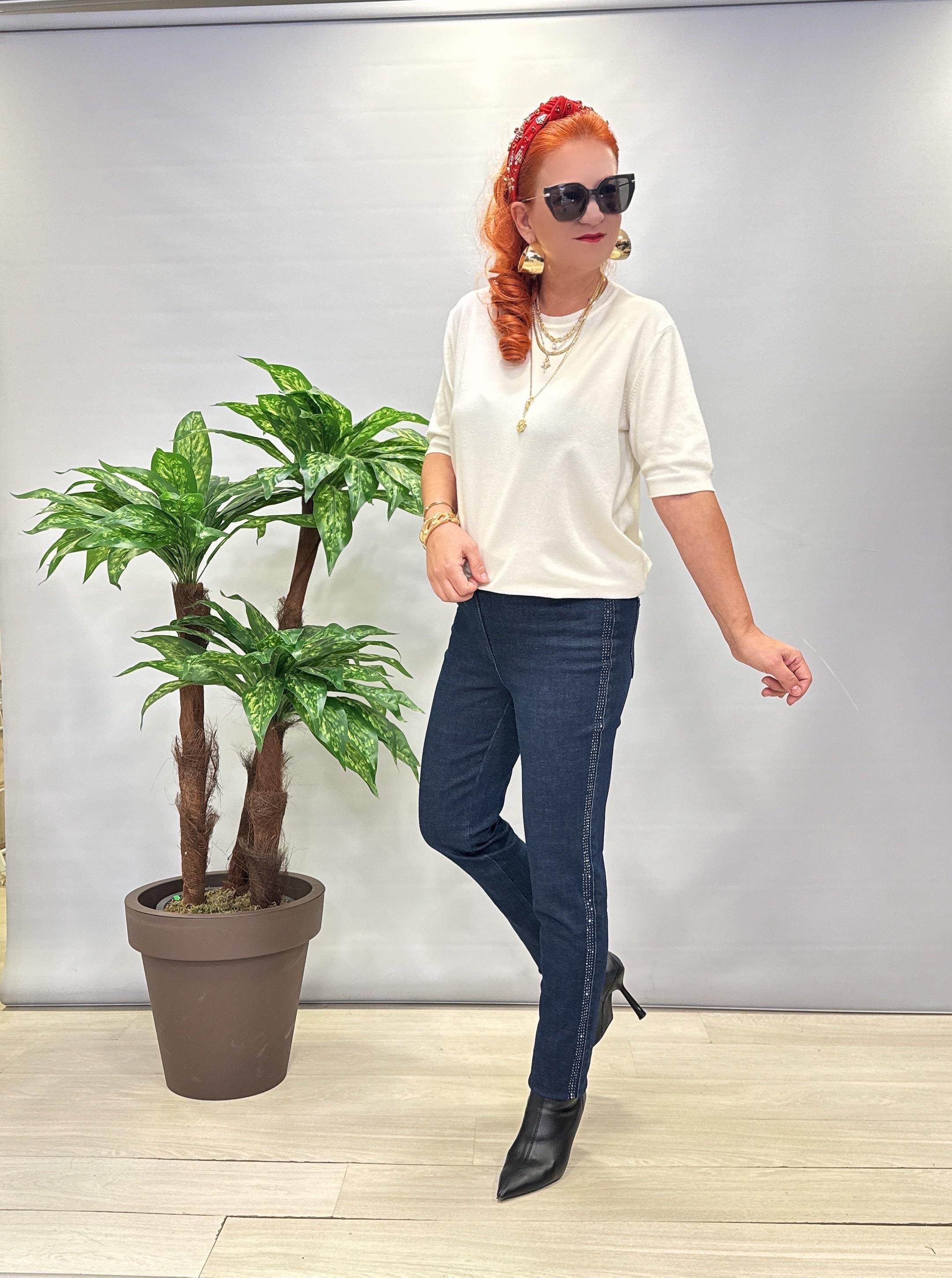 2395 Yanları Taş Detaylı Jean Mavi