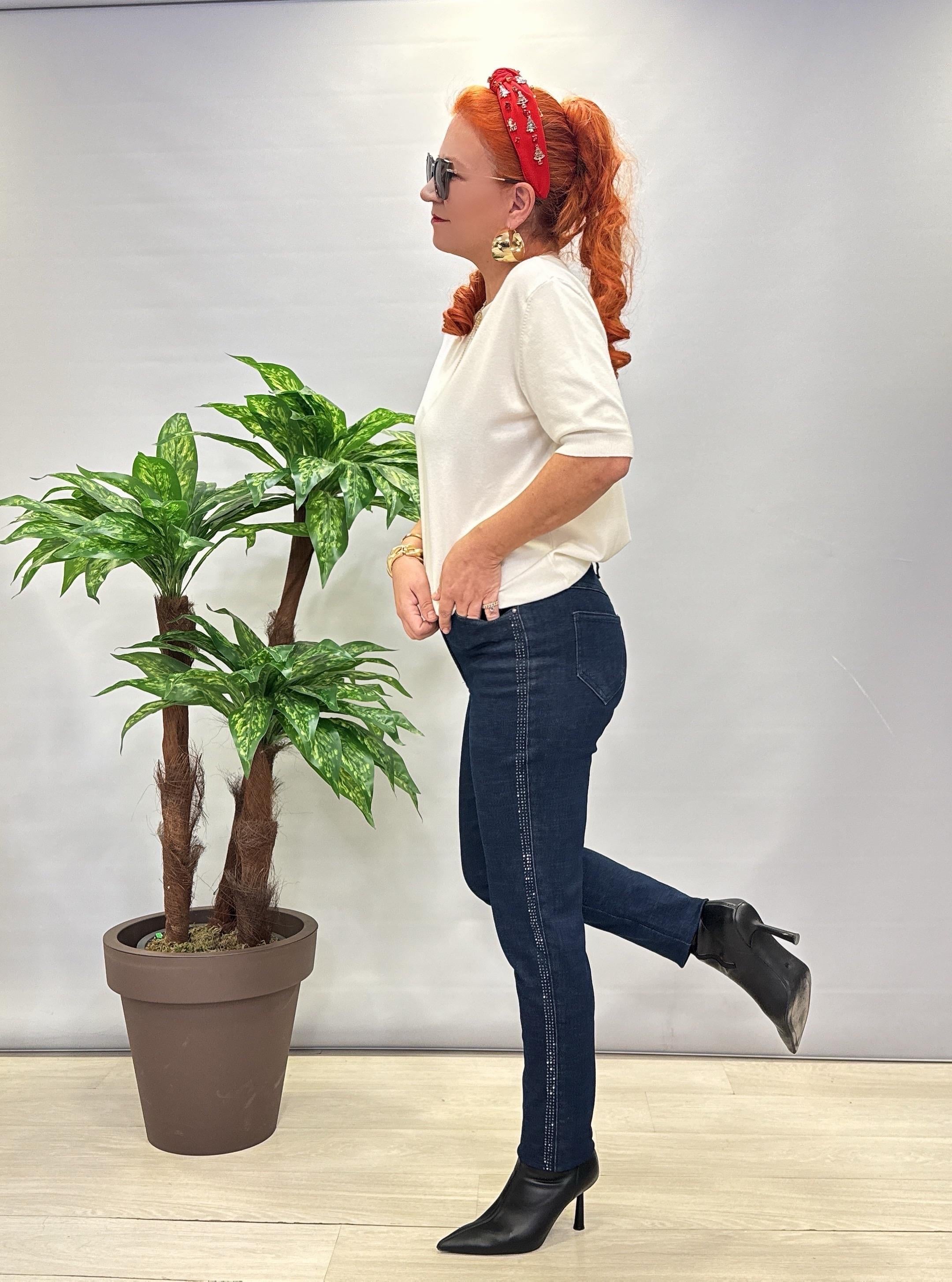 2395 Yanları Taş Detaylı Jean Mavi