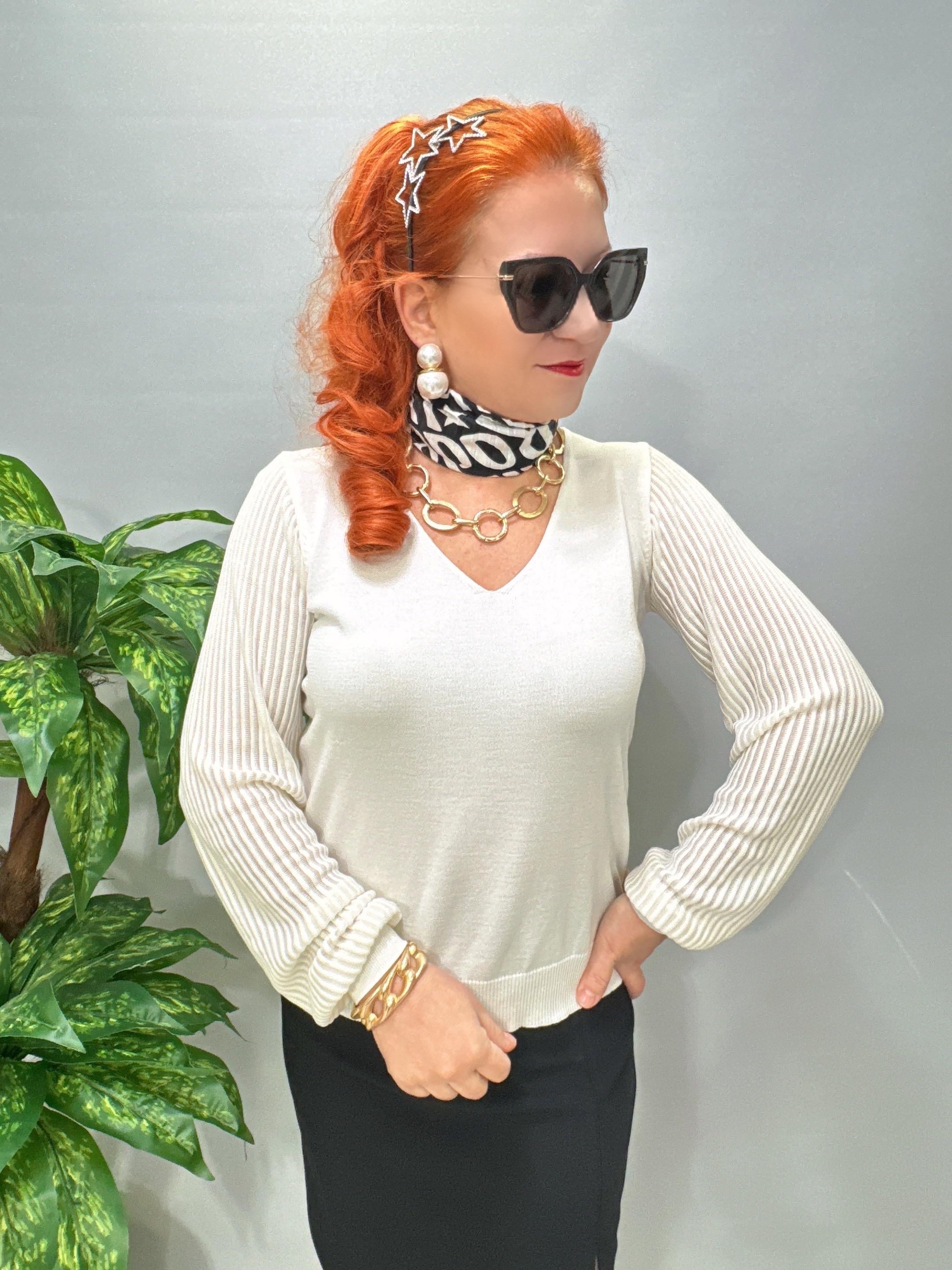 2414 V Yaka Triko Bluz Ekru