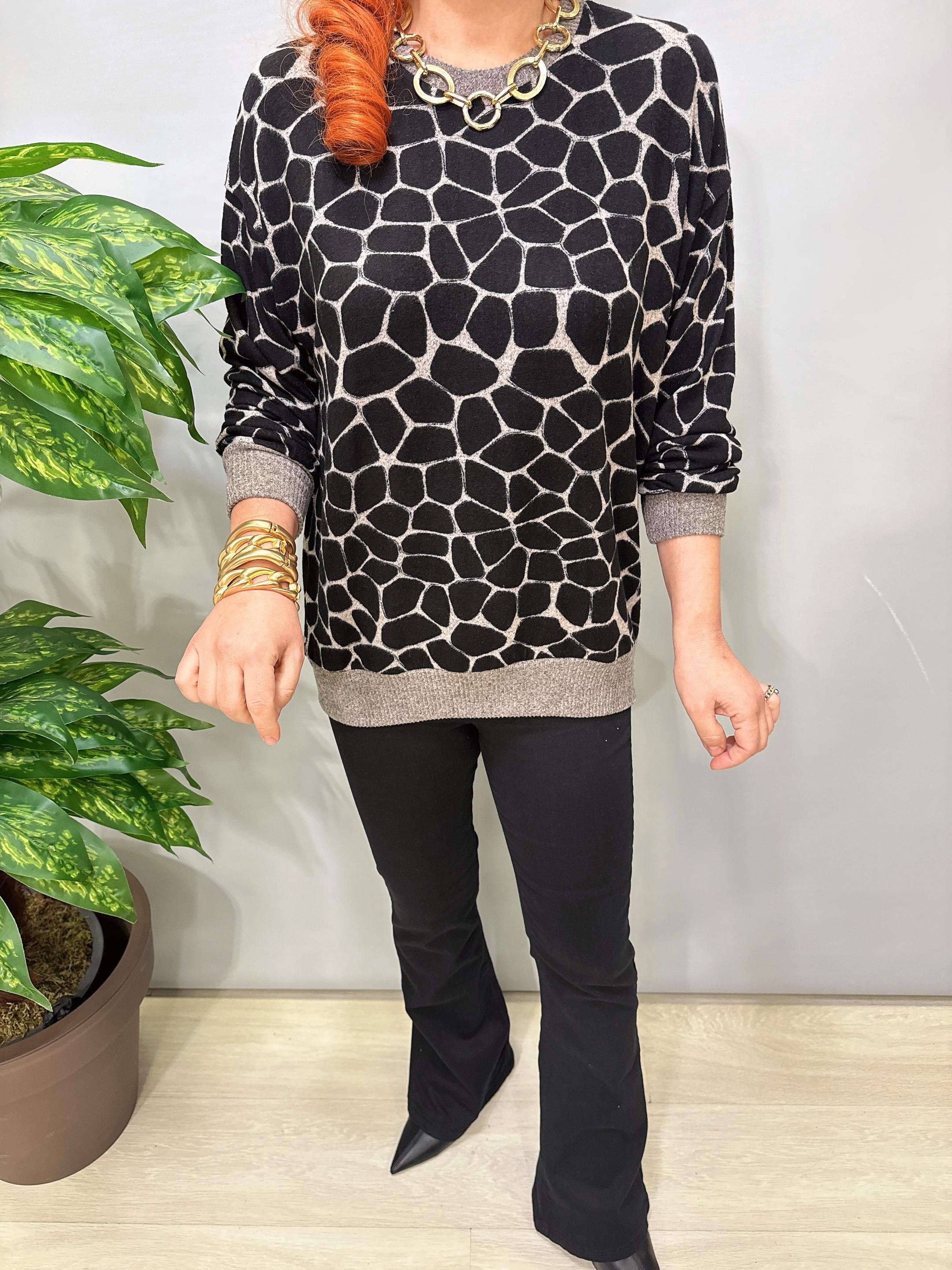 2826  Desenli Yumoş Bluz Vizon