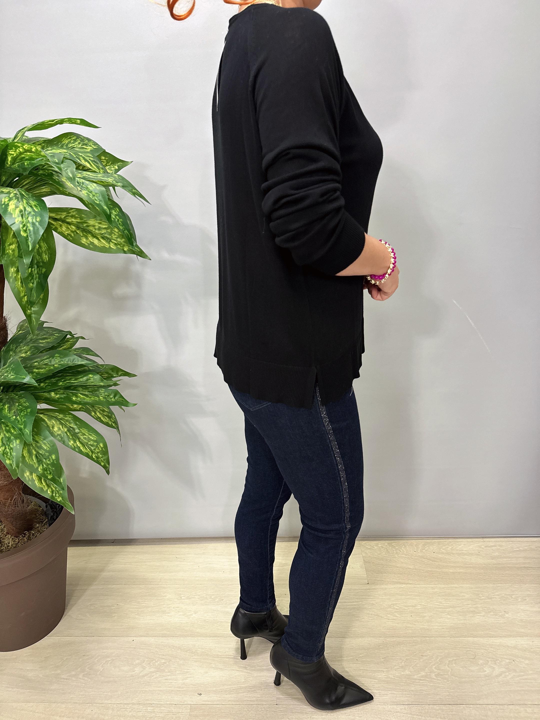 3111 İnce V Yaka Triko Siyah