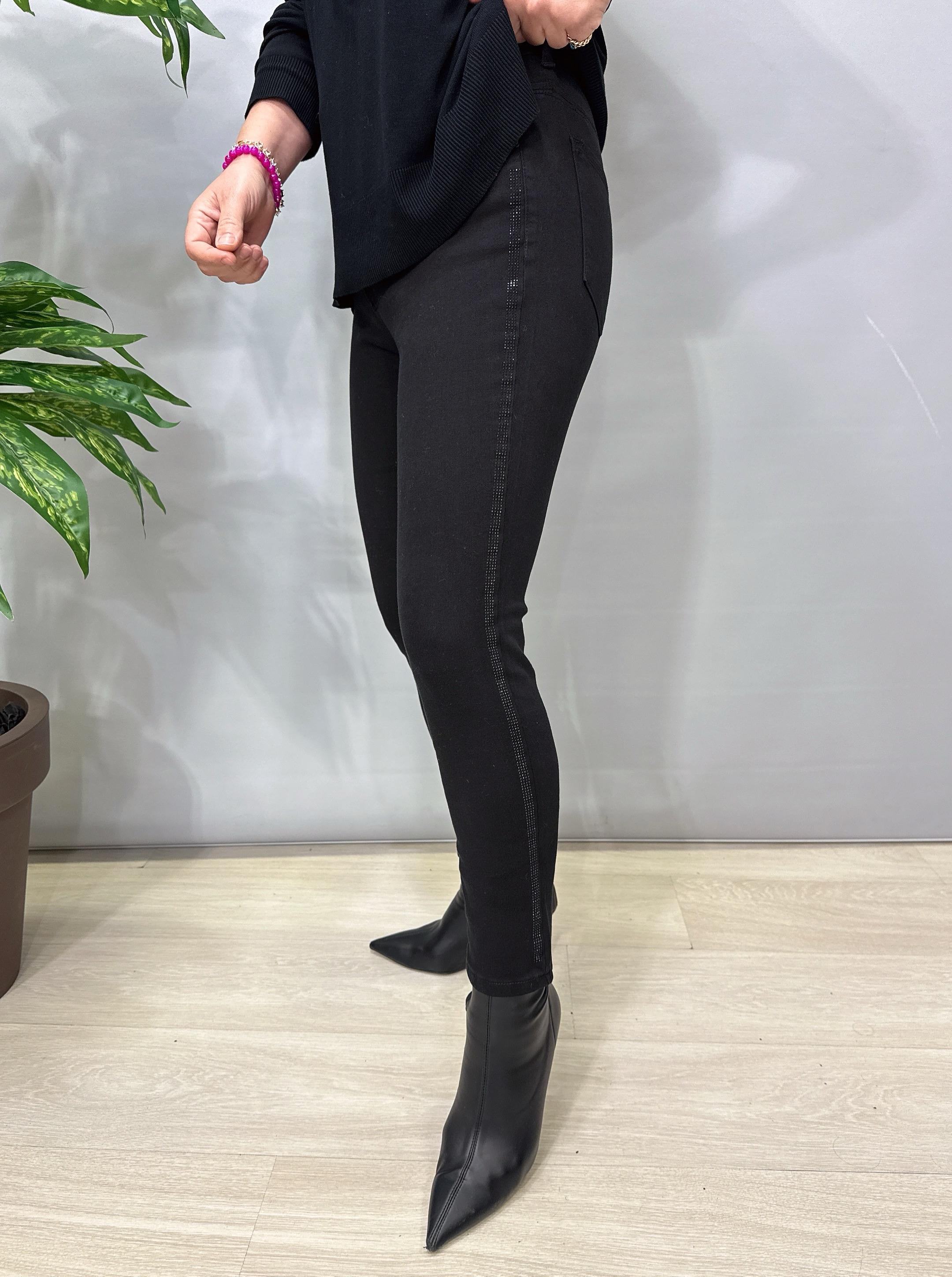 3111 Yanları Taş Detaylı Jean Pantolon Siyah