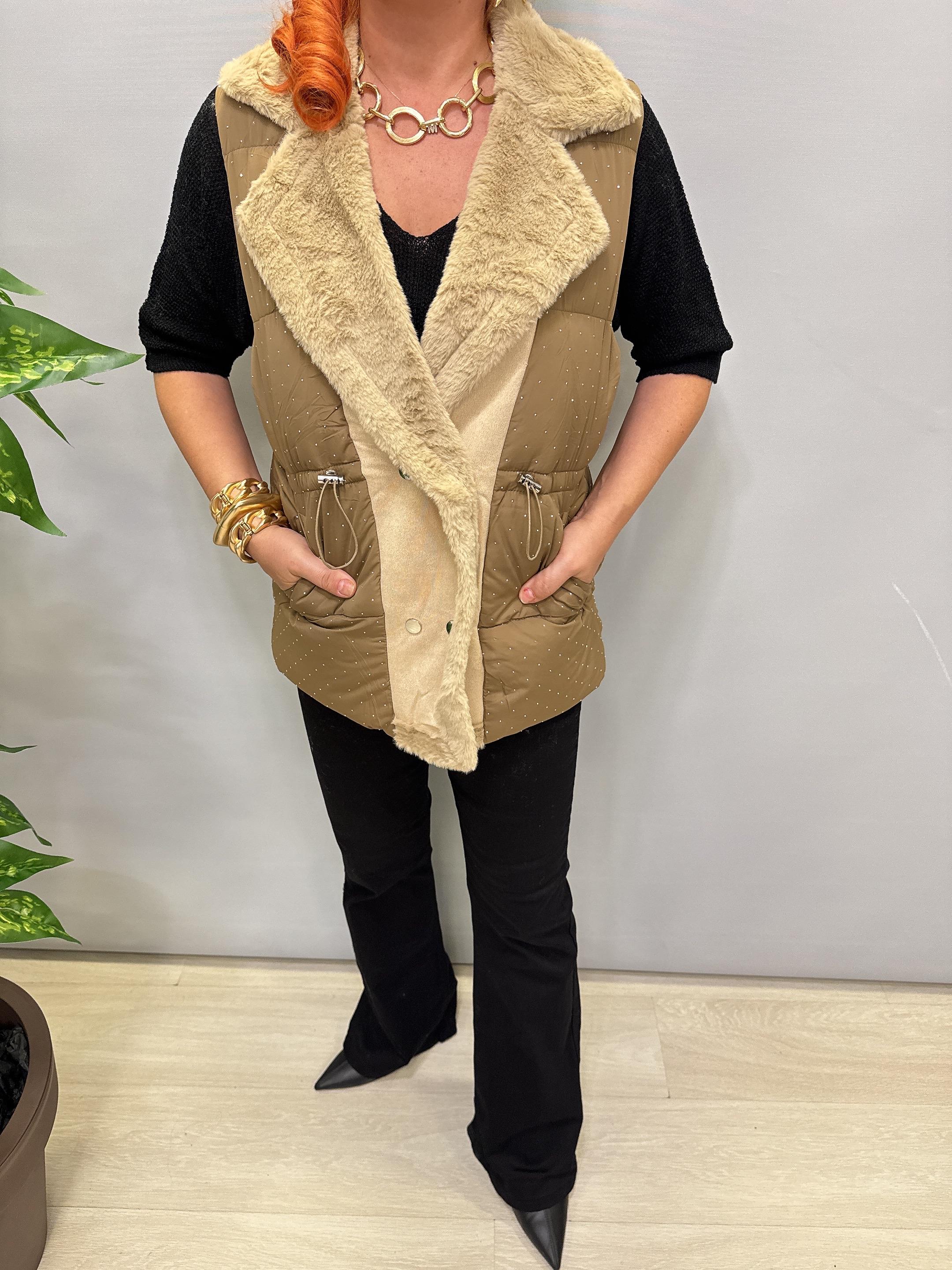 3570 Taş Detay Şişme Yelek Vizon