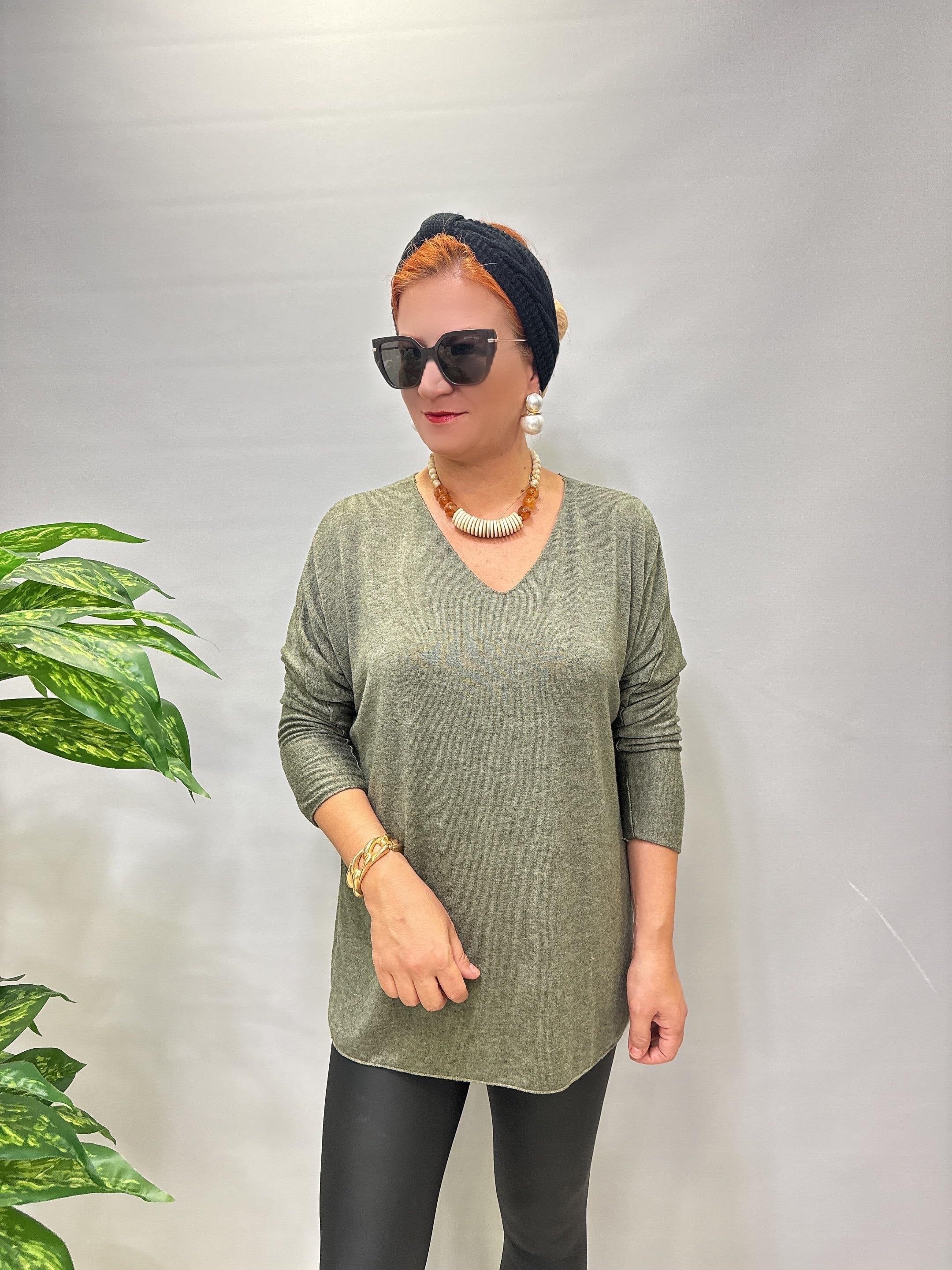 5214 Italyan Düz V Yaka Triko Bluz Haki