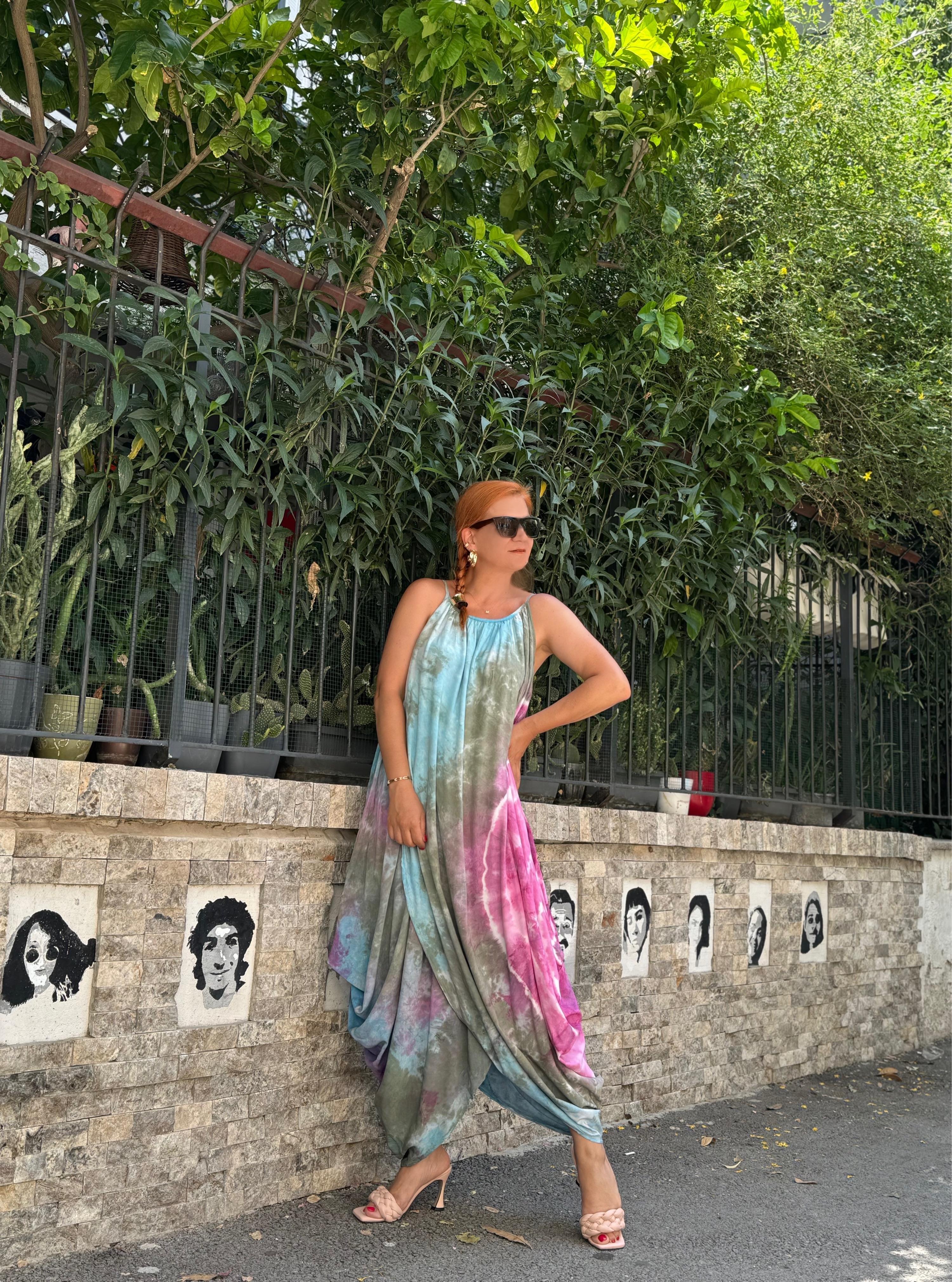 5900 BATİK DESEN TASARIM KELEBEK ELBİSE  boyum 1.64