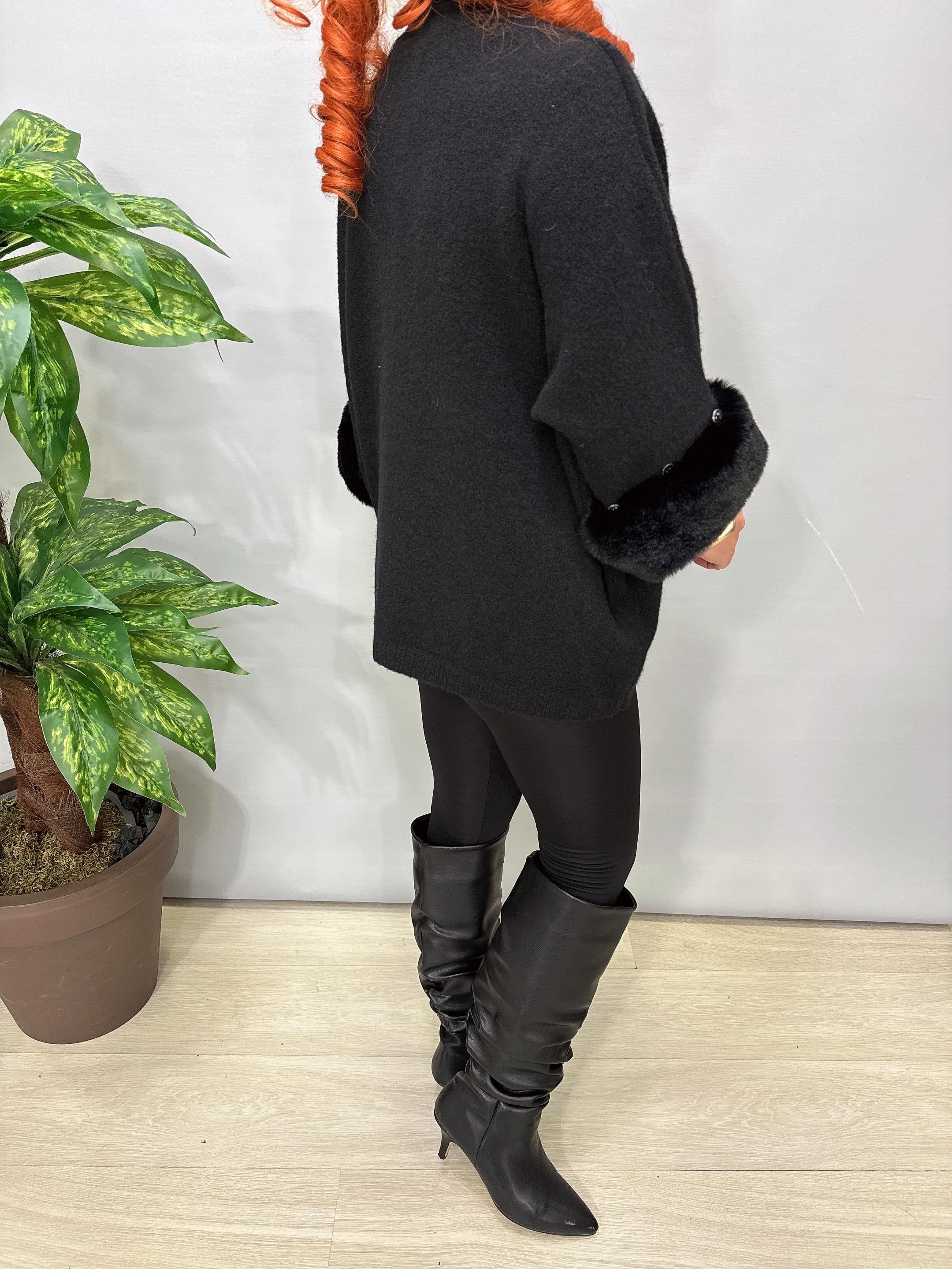 6230 Kollar Kürk Detaylı Triko Bluz Siyah