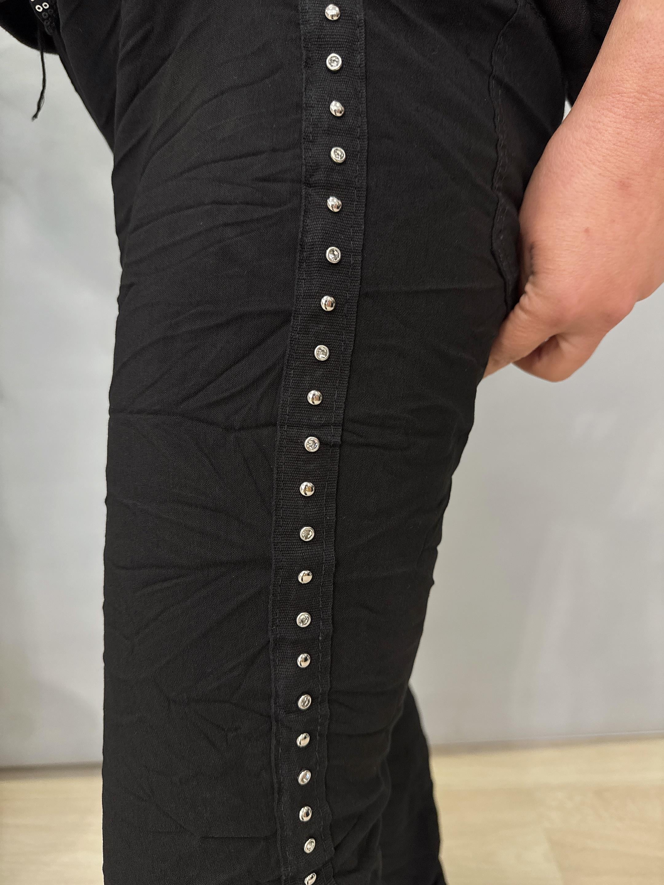 7010 Italyan Yanları Taş Detaylı Pantolon Siyah