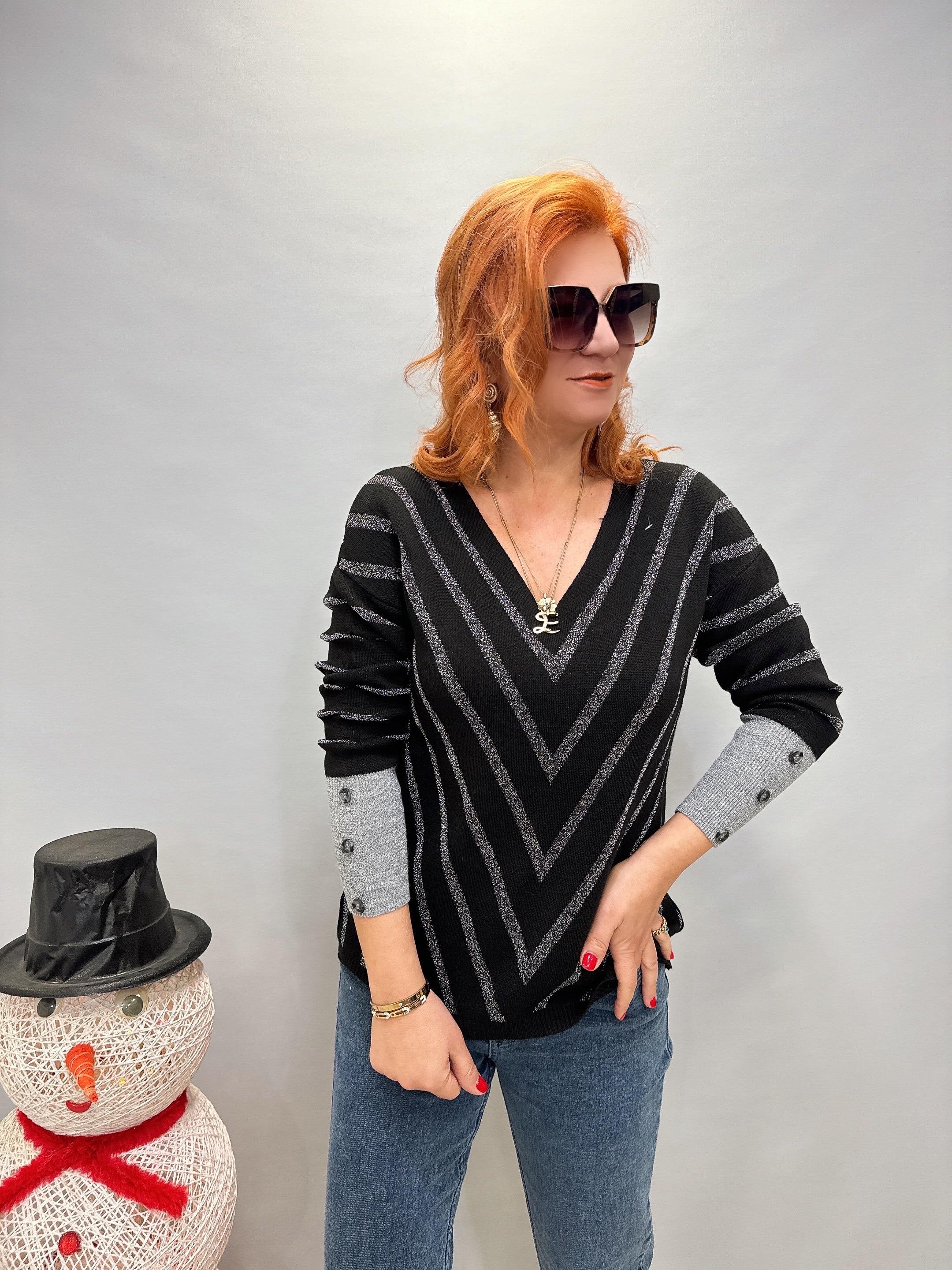 MNS 3189 KOL DETAY SİM TRİKO SİYAH