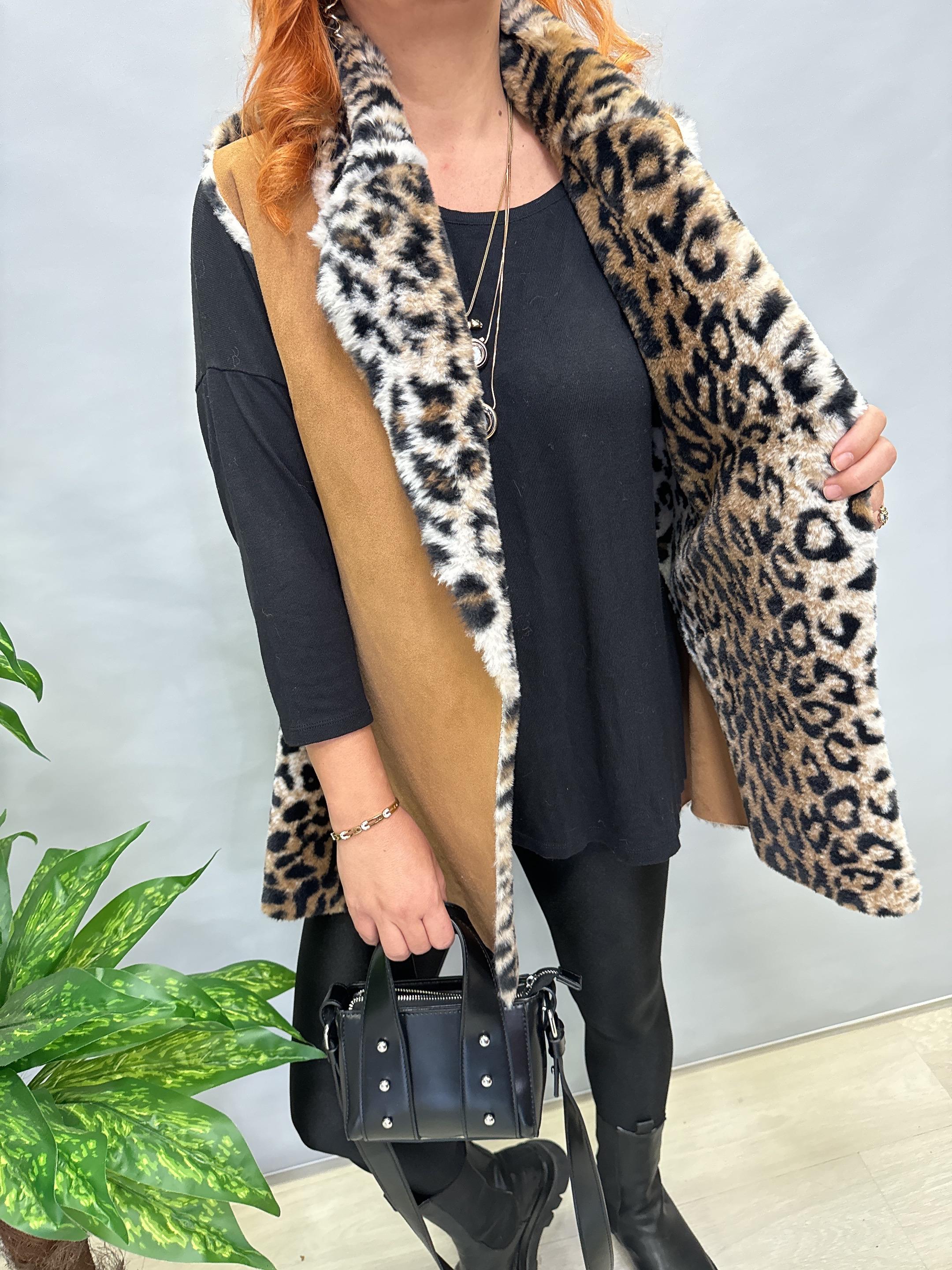 MNS 5075 İTALYAN ÇİFT TARAFLI  NUBUK DETAY KÜRKLÜ YELEK 42 BEDENE KADAR UYUMLU 