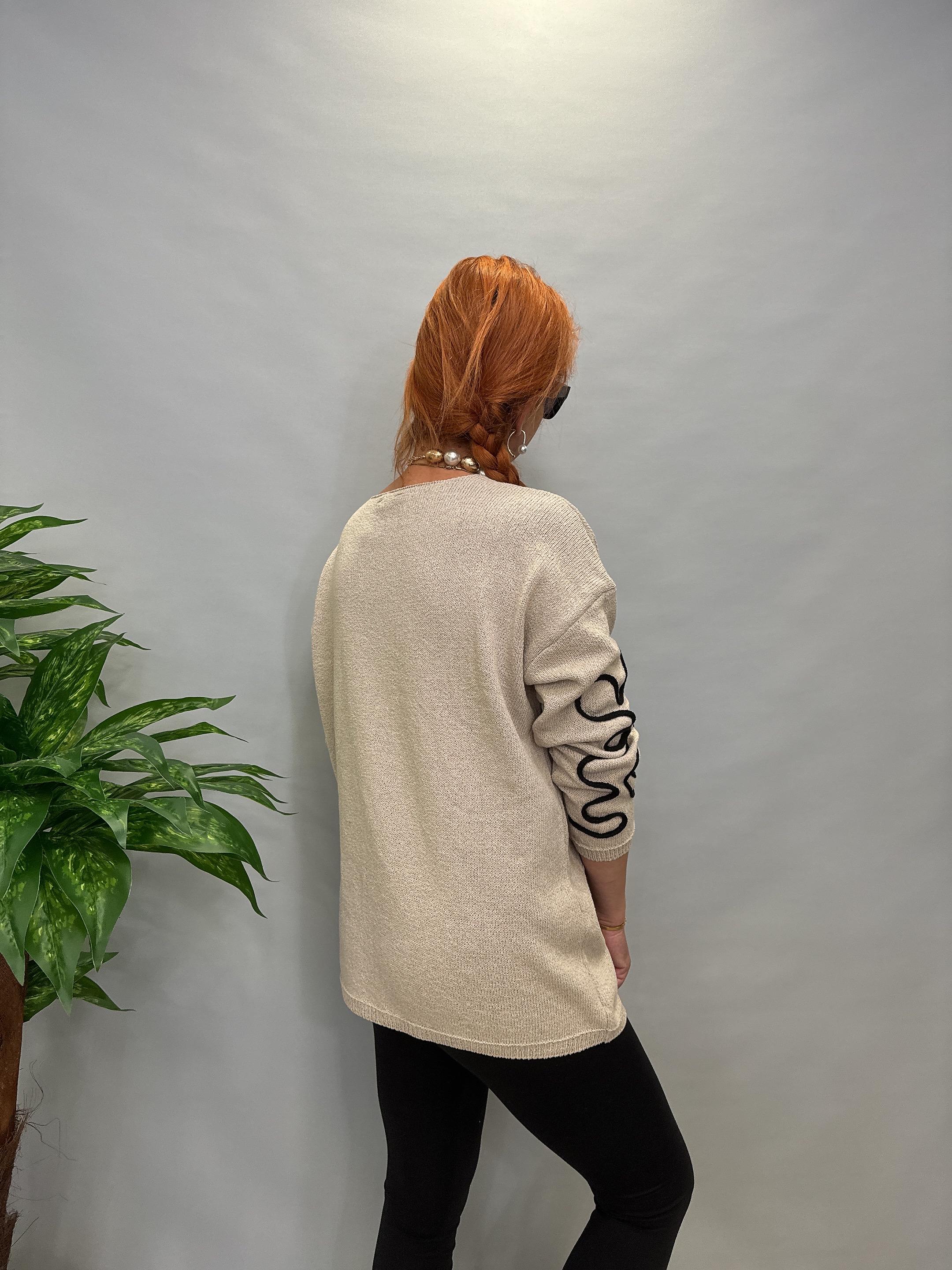 MNS 5079  KABARTMA  DETAY TRİKO BLUZ VİZON 44 BEDENE KADAR UYUMLUDUR 