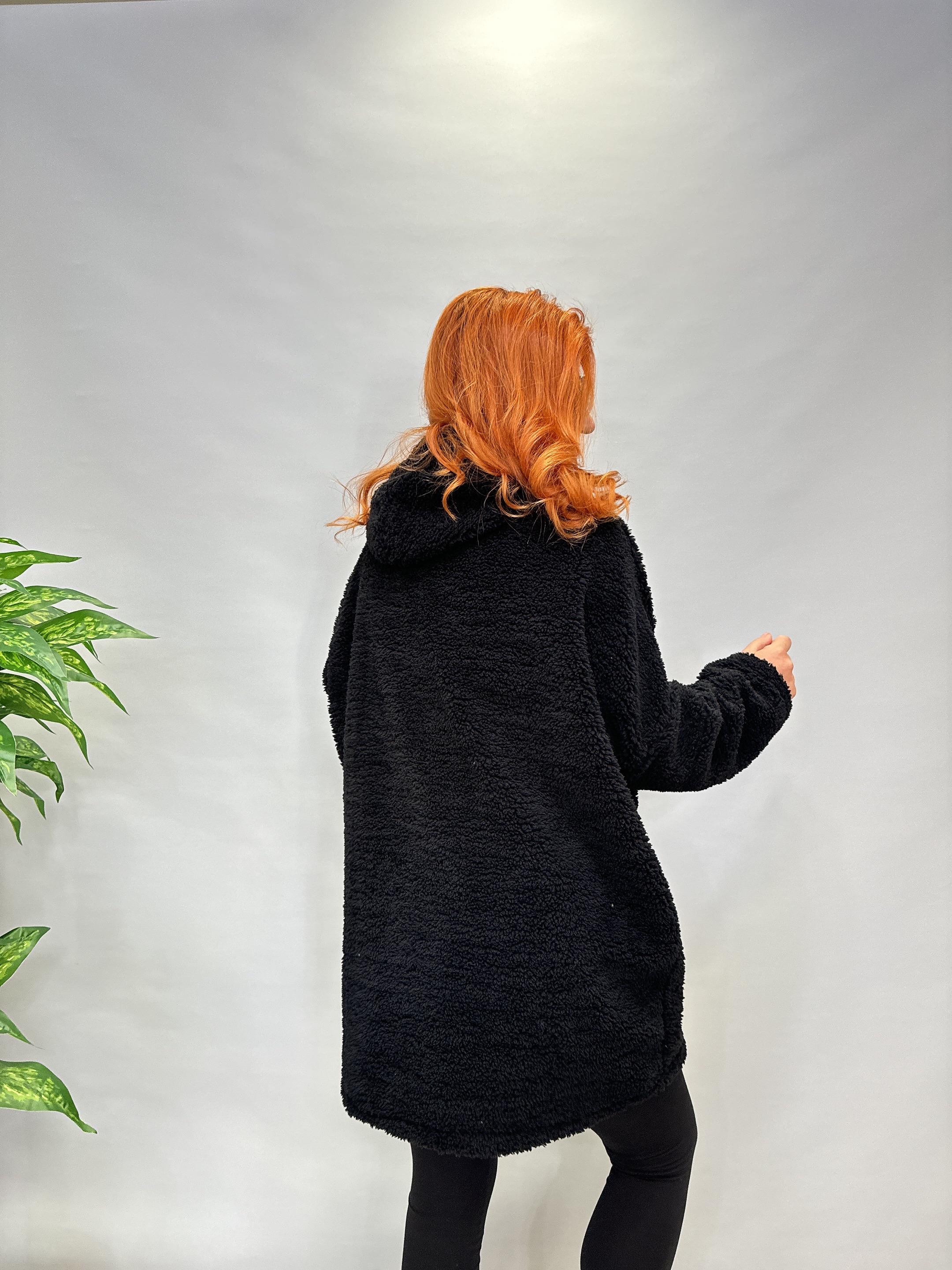 MNS 5084 PELUŞ CEKET SİYAH 40/48 BEDENE  KADAR UYUMLUDUR 