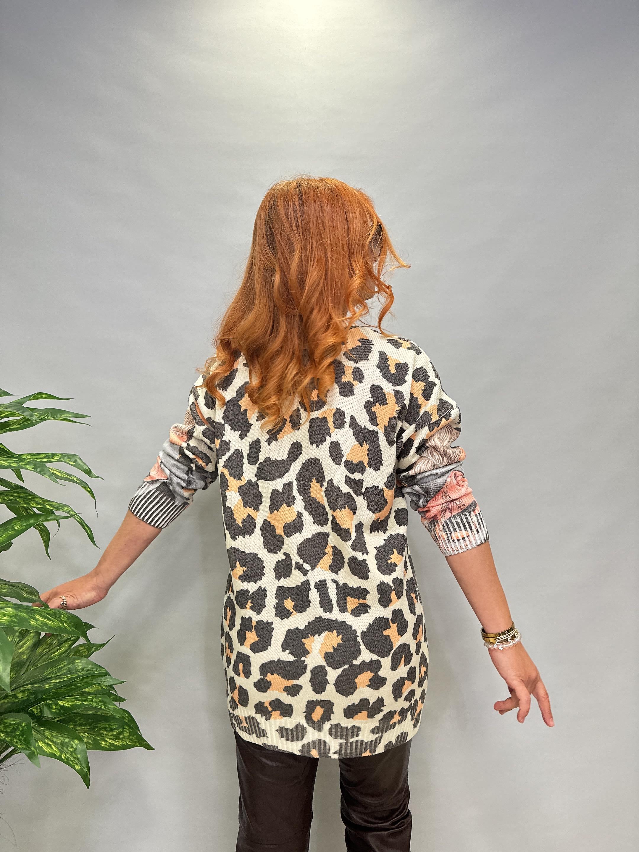MSN 5067 DİJİTAL BASKI TRİKO BLUZ  LEOPAR 44 BEDENE KADAR UYUMLUDUR 