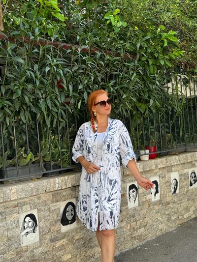 016718 PREMIUM İTHAL PAMUKLU GÖMLEK YAPRAK DESEN BEYAZ 46 BEDENE KADAR UYUMLUDUR