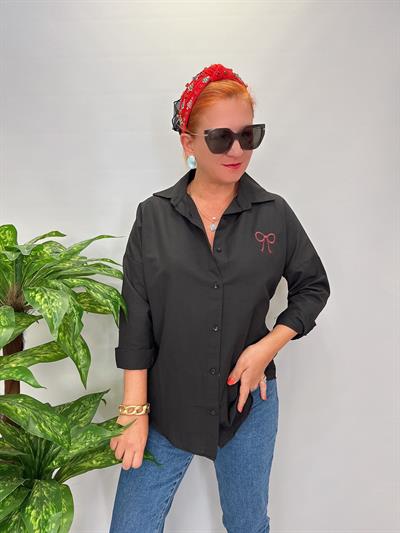 1 beden Küçük Alınız  6610 Nakış Detaylı Gömlek Siyah