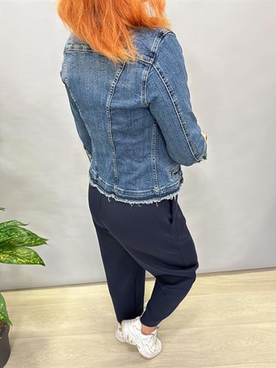 (1 BEDEN KÜÇÜK ALINIZ) LİKRALI TAŞ DETAYLI KOT CEKET