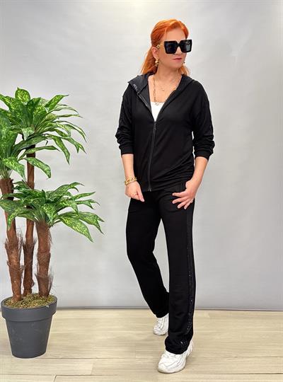 109 PAYET DETAY LİKRALI TAKIM SİYAH 