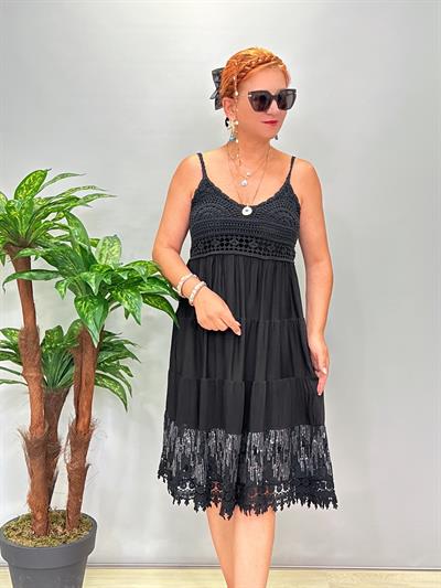 1350 Italyan Dantel Detay Elbise Siyah