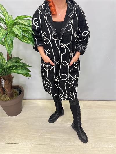 1751 Nakış Detay Kaban Sİyah