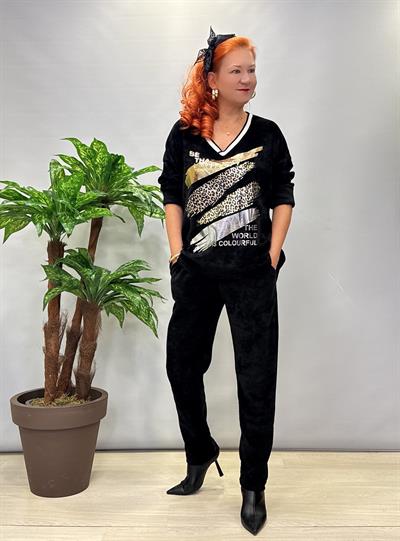 1875 V Yaka Şönil Kadife Takım Siyah