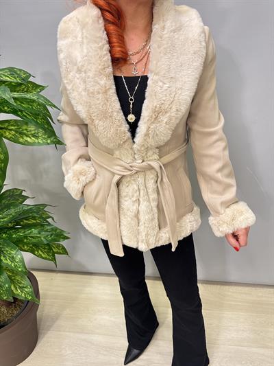 2128 Kürk Detaylı Kaban 