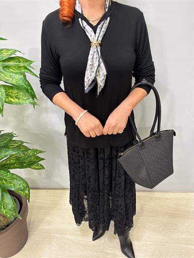 2188 Fularlı Çilek Triko Bluz Siyah