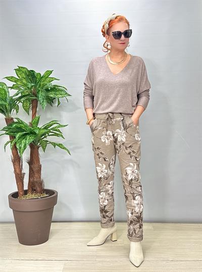 2238 Italyan Çiçek Desenli Likralı Pantolon Vizon