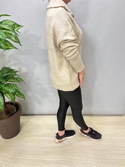 22733 DÜĞME DETAY TASARIM KAZAK Taş