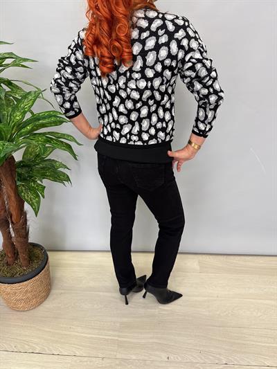 2348 Triko Leopar Desen Kısa Hırka