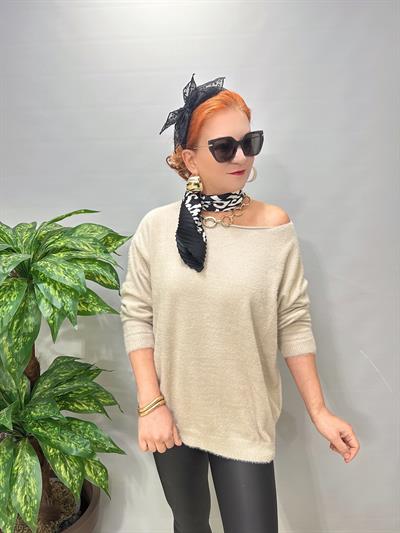 2366 Kayık Yaka Kazak Taş