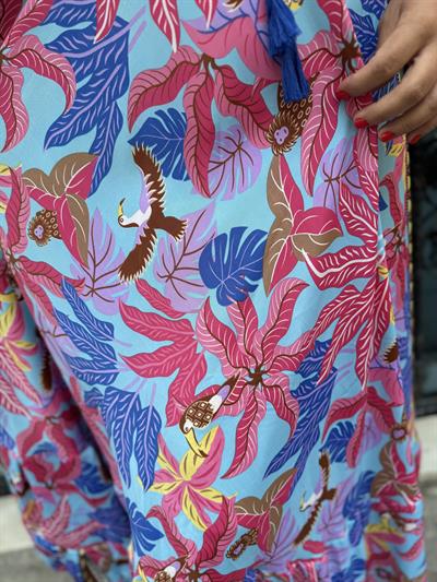 2407 HİNT İPEĞİ ELBİSE PEMBELİ 36/40 BEDENE UYUMLU boyum 1.64