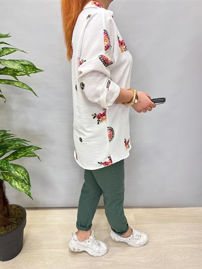 25028 (1 beden küçük alınız) MNT NAKIŞLI  AEROBIN GÖMLEK BEYAZ