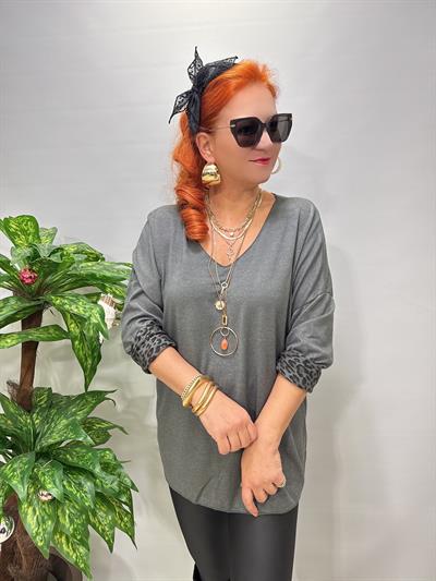 2626 Italyan İçi Leopar Detay Triko Bluz Gri