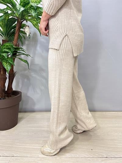 2666 Yarım Balıkçı Yaka Triko Takım Taş