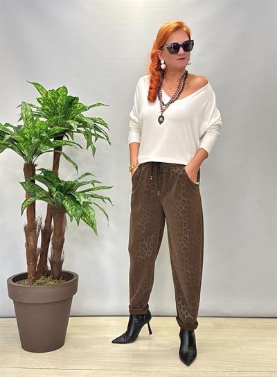 3212 Italyan Deri Görünümlü Desenli Pantolon Kahve