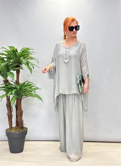 MNS 34034 İTALYAN İPEK TAKIM AÇIK MİNT YEŞİLİ