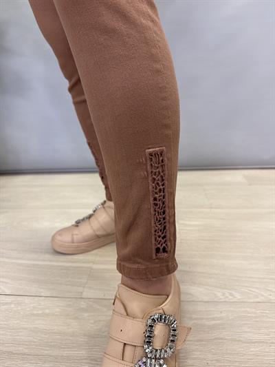 4002/2959 PAÇA  DETAY  LİKRALI YUMUŞAK JEAN VİZON