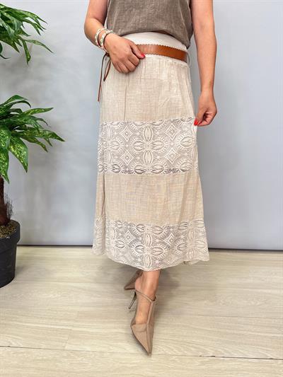 4122 Italyan Pamuklu Dantel Detay Etek Taş