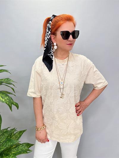 4415 TÜL ÇİÇEK DETAY BLUZ KREM(1 BEDEN KÜÇÜK ALINIZ)