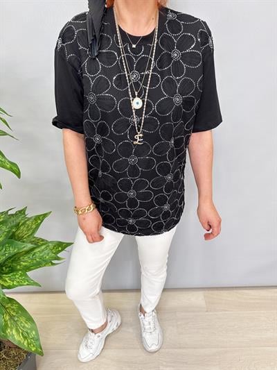 4415 TÜL ÇİÇEK DETAY BLUZ SİYAH (1 BEDEN KÜÇÜK ALINIZ)