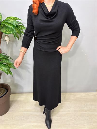 4610 Degaje Yaka Drapeli Elbise Siyah