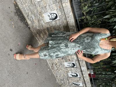 5013 PREMIUM İTALYAN PAMUK ÖN ARKA V ÇİÇEK DESEN ELBİSE HAKİ 46 BEDENE KADAR UYUMLU