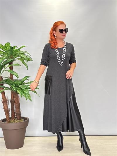 5020 Deri Detay tasarım Elbise (YELEK DAHİL DEĞİLDİR)