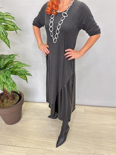 5020 Deri Detay tasarım Elbise (YELEK DAHİL DEĞİLDİR)