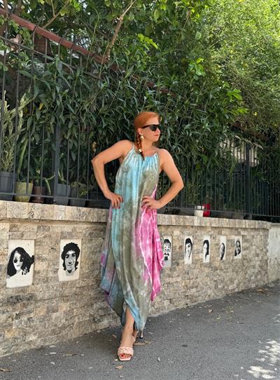 5900 BATİK DESEN TASARIM KELEBEK ELBİSE  boyum 1.64