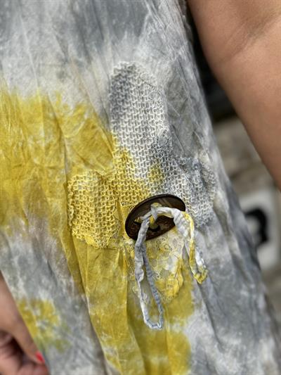 6010 PREMIUM İTALYAN PAMUK BATİK DESEN ELBİSE SARI 44 BEDENE KADAR UYUMLUDUR