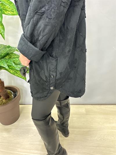 6110 Italyan Nakış Detay Kaban Siyah