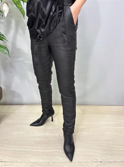 6547 Italyan Deri Görünümlü Pantolon Sİyah