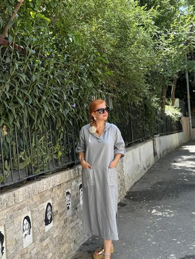 8040 PREMIUM İTALYAN PAMUKLU CEP DETAY KAPŞONLU ELBİSE 44 BEDENE KADAR UYUMLUDUR GRİ boyum 1.64